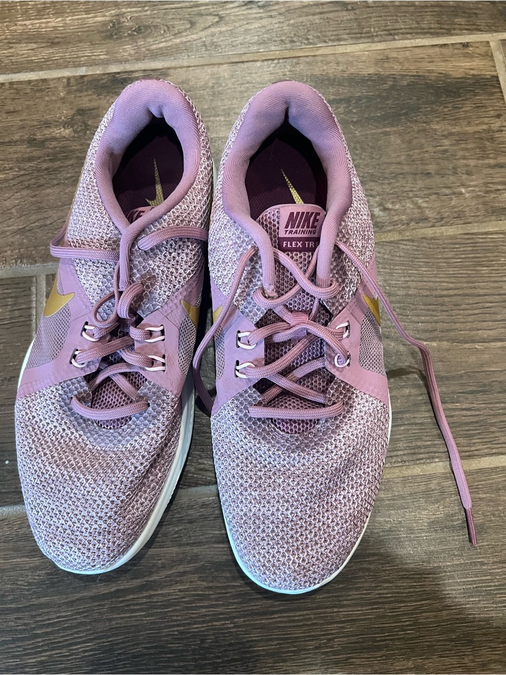 Nike Women's Pink Lavender Knit Training Shoes with Gold Swoosh